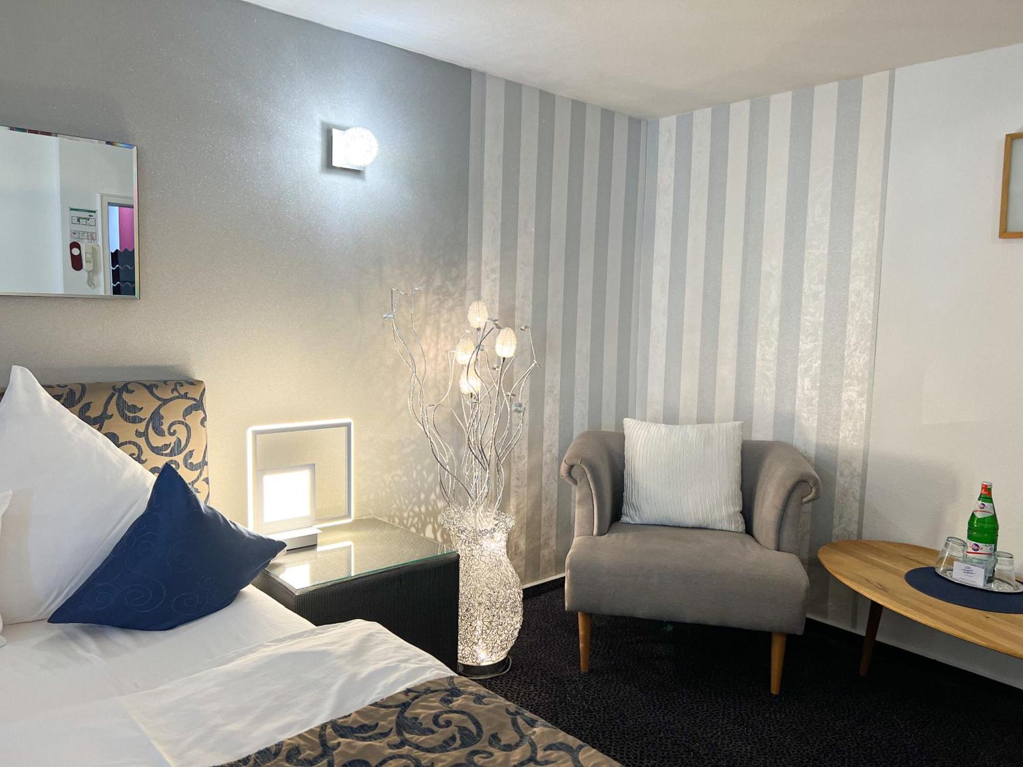 Hotel Service Apartments Am Prinzenplatz Камп-Лінтфорт Екстер'єр фото
